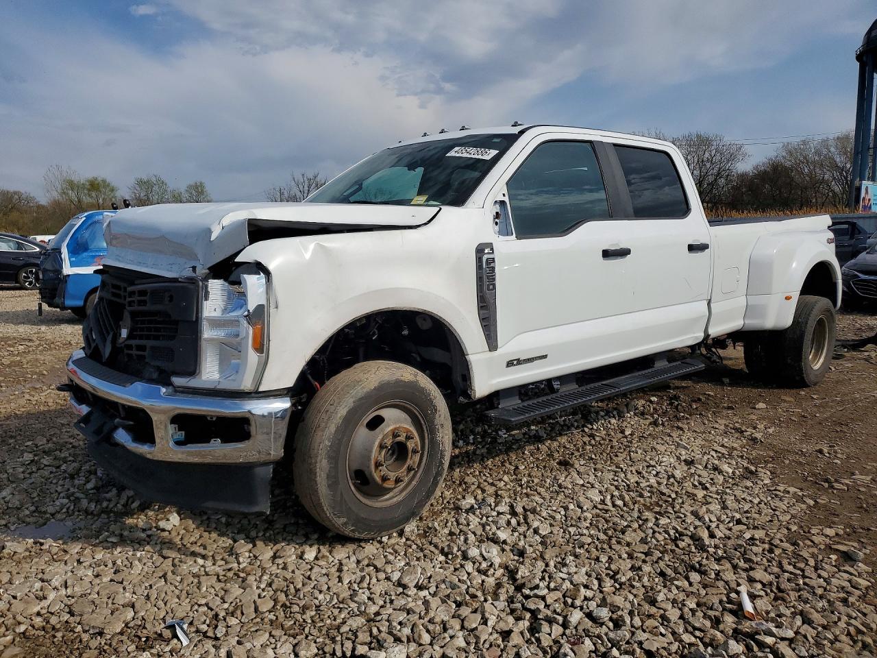 2024 Ford F350 Xl Drw 4Wd 6.7L V8 Tdsl Crew Cab