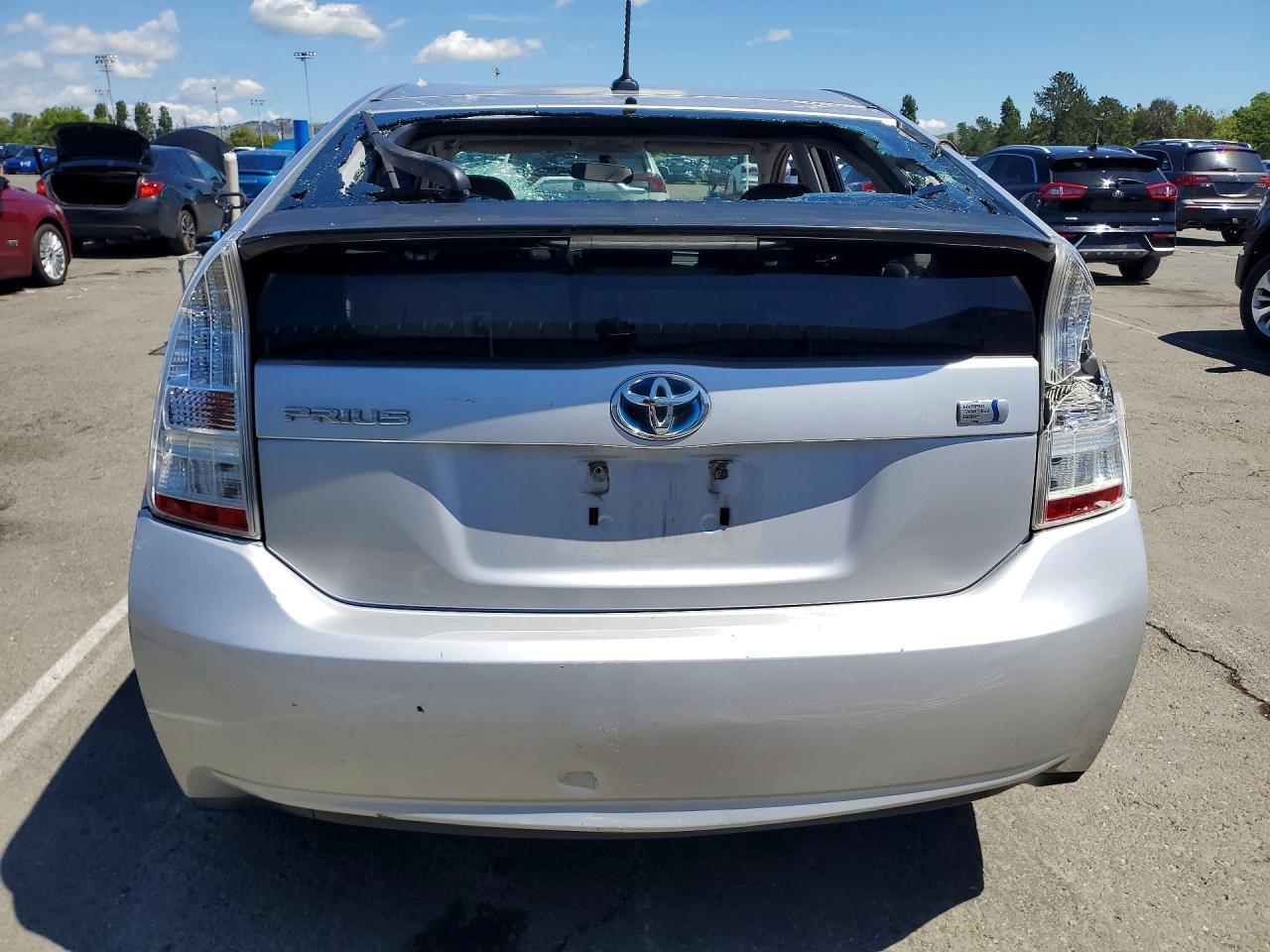 2011 Toyota Prius Two - Фото 6