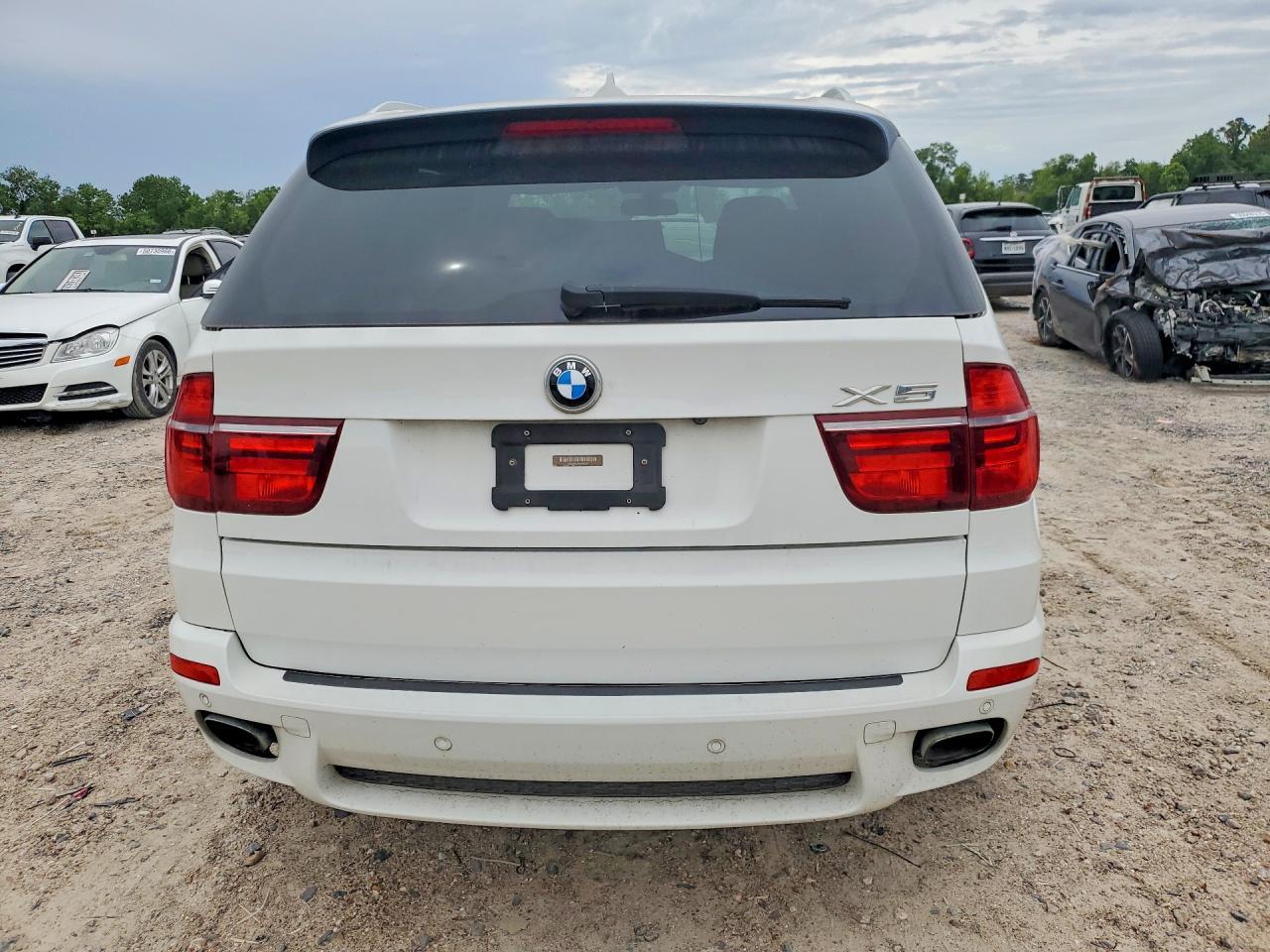 2012 BMW X5 xDrive50I - Image 6