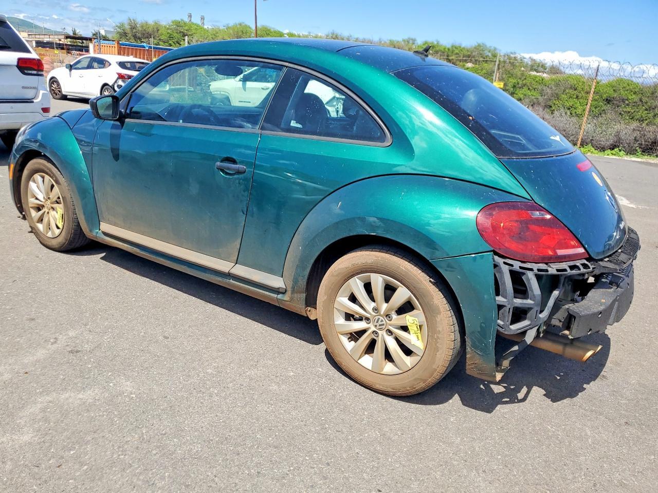 2017 Volkswagen Beetle 1.8T - Фото 2