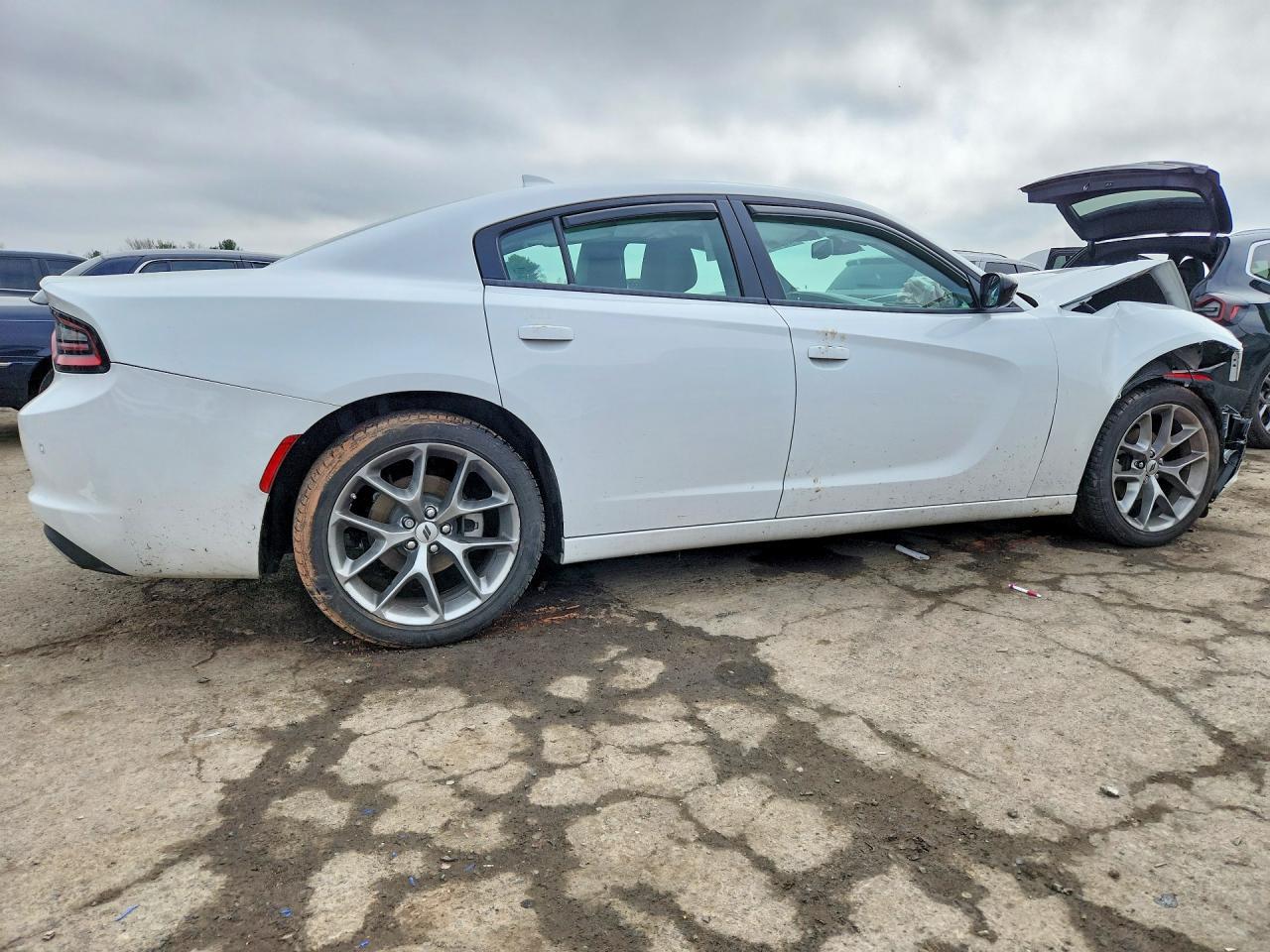 2023 Dodge Charger Sxt - Фото 3