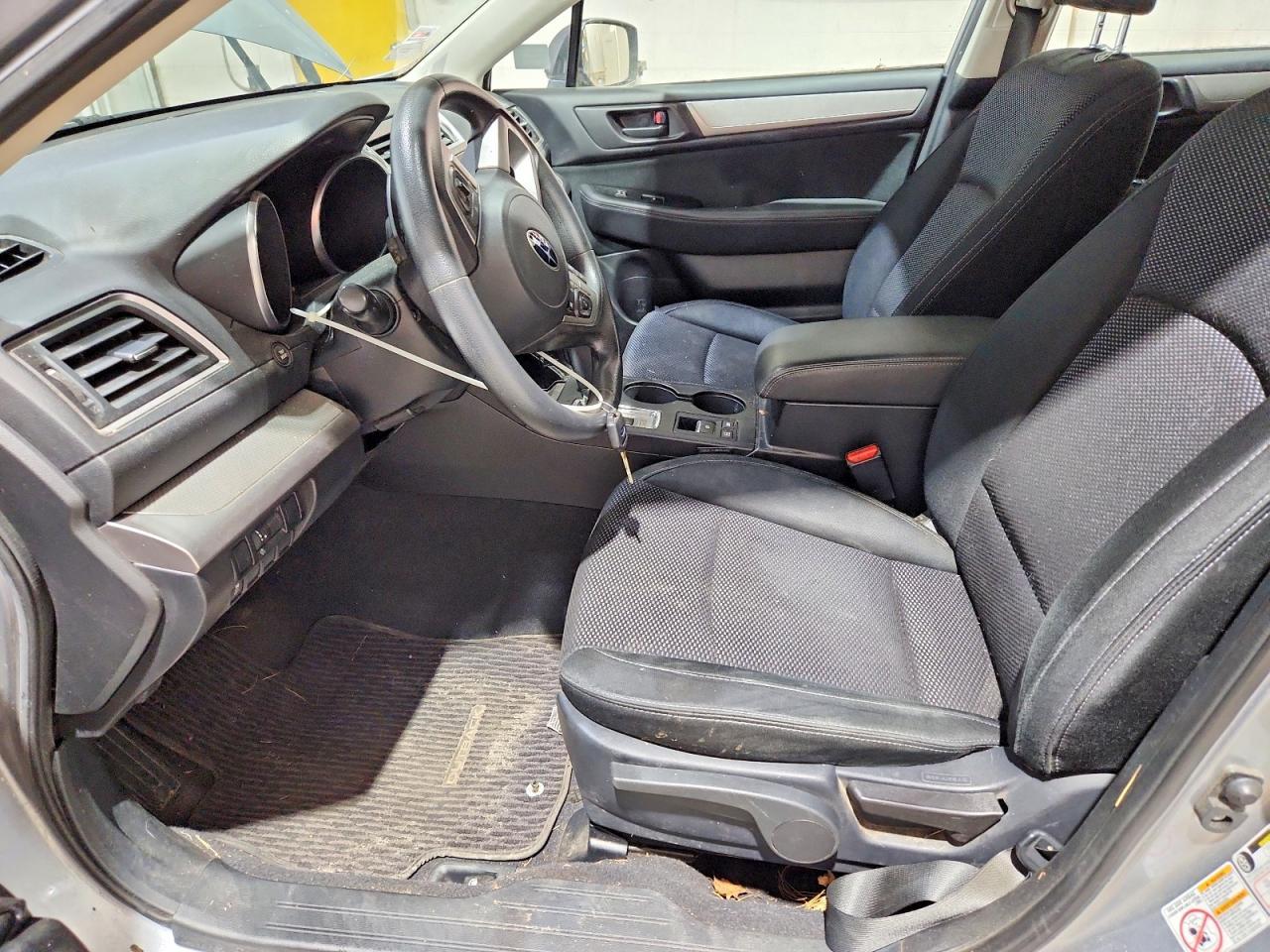 2015 Subaru Outback 2.5I - Image 7