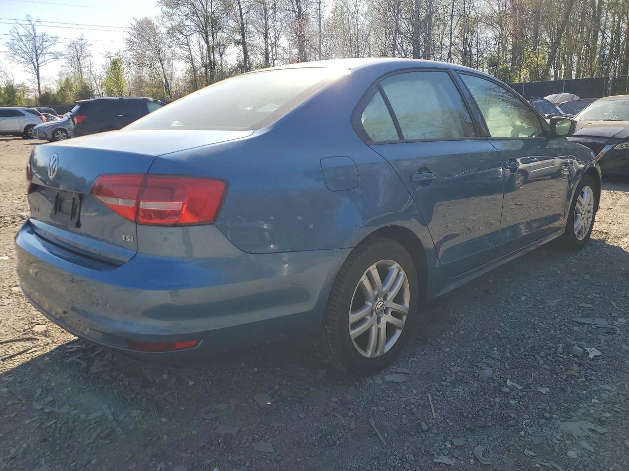 2018 Volkswagen Jetta S - Image 3