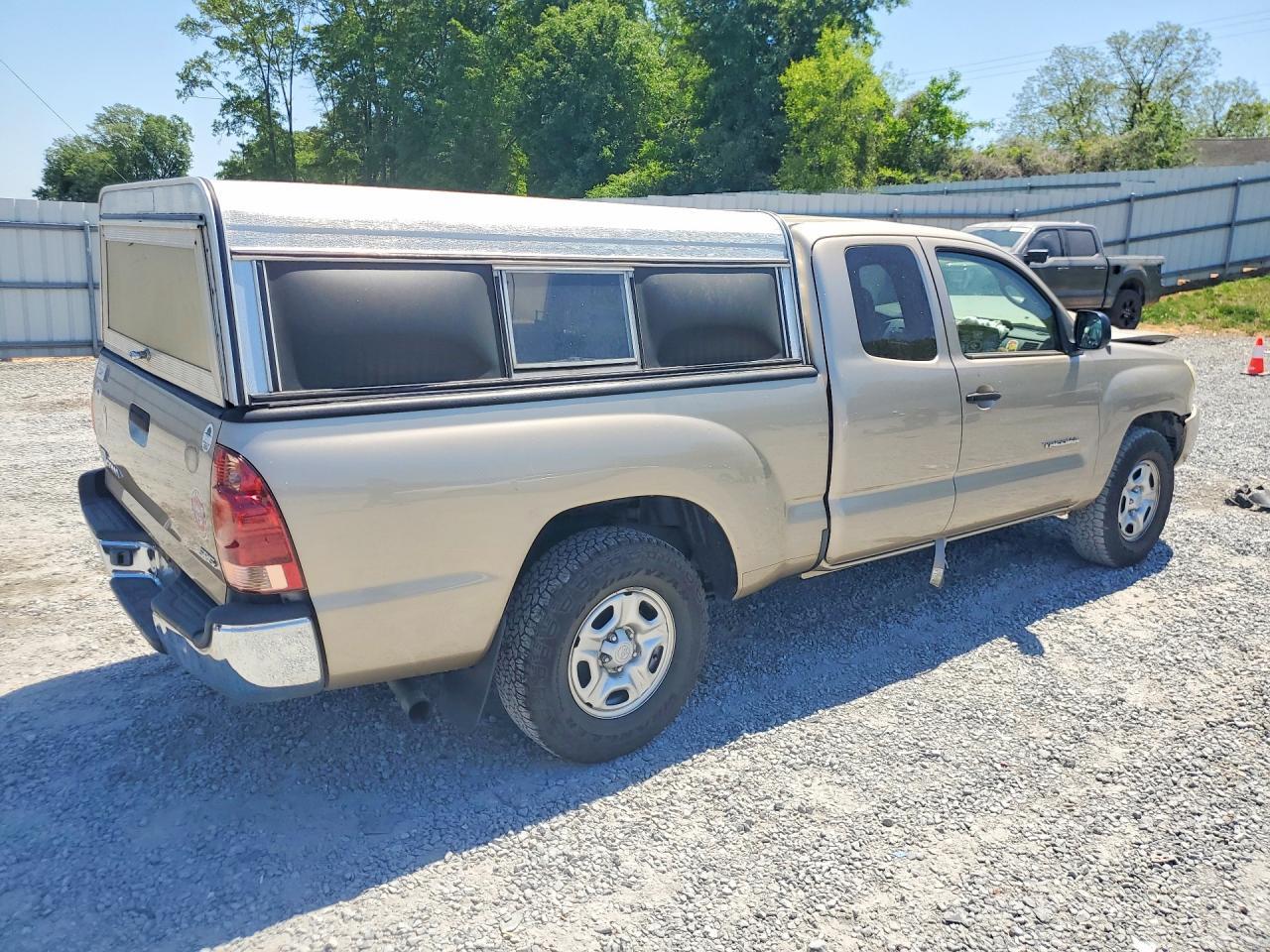 2006 Toyota Tacoma Access Cab - Image 3