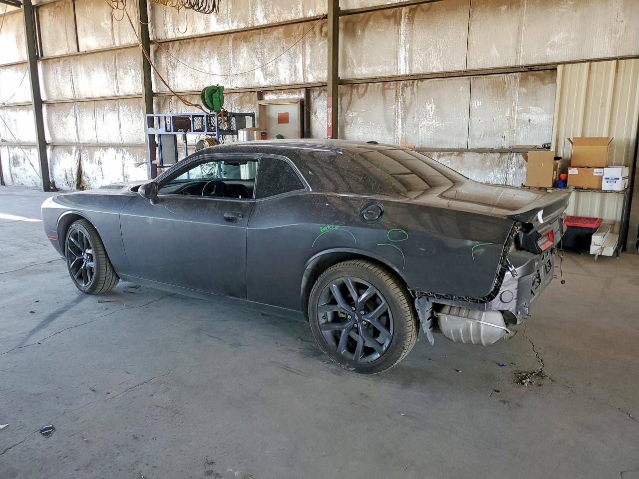 2021 Dodge Challenger Sxt - Фото 2
