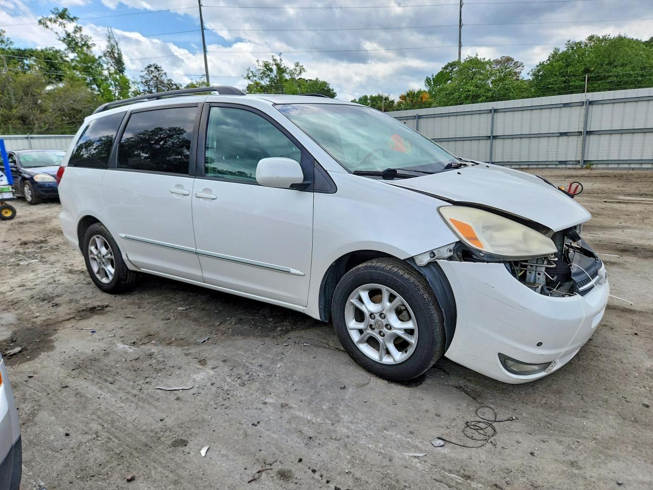 2005 Toyota Sienna Xle Limited 7 Passenger - Image 4