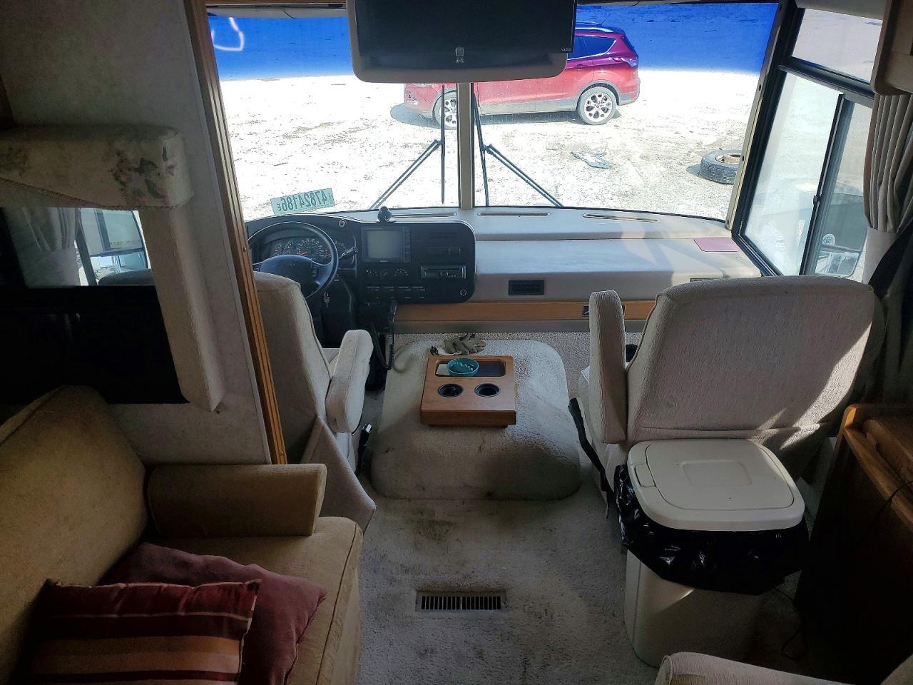 2000 Adventure Rv - Image 5