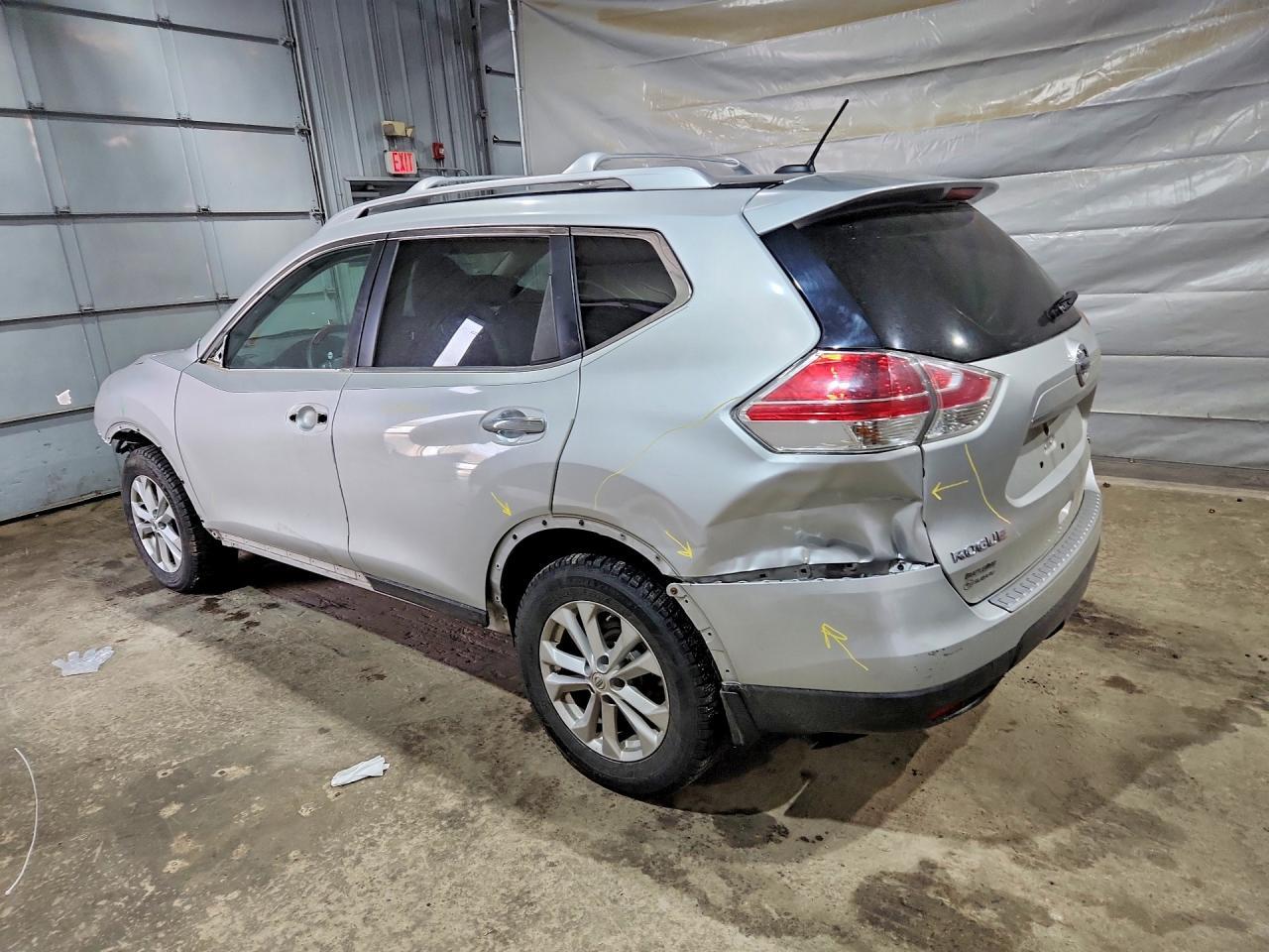 2015 Nissan Rogue Sv - Image 2