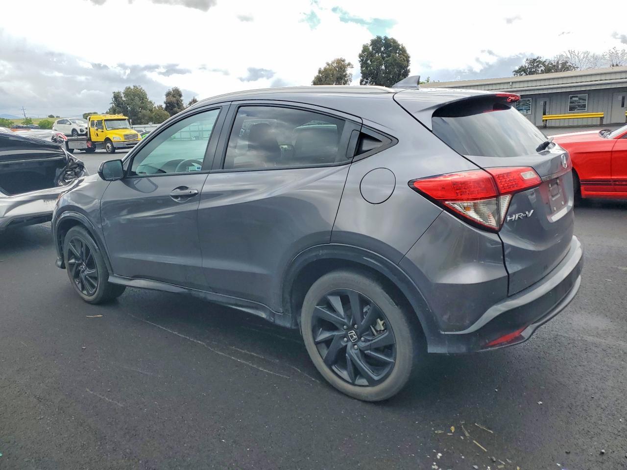 2022 Honda Hr-V Sport - Image 2