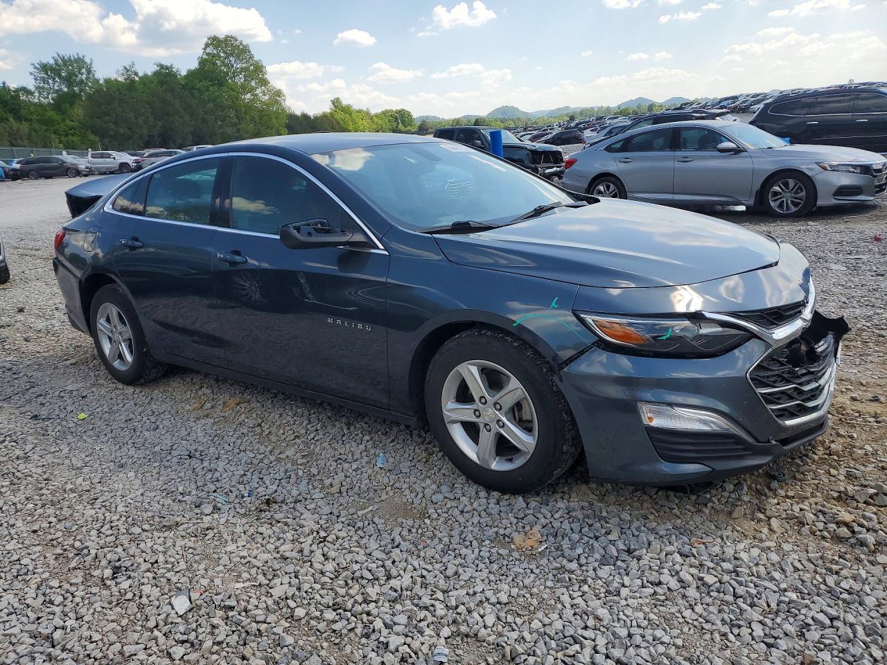 2021 Chevrolet Malibu Ls - Фото 4