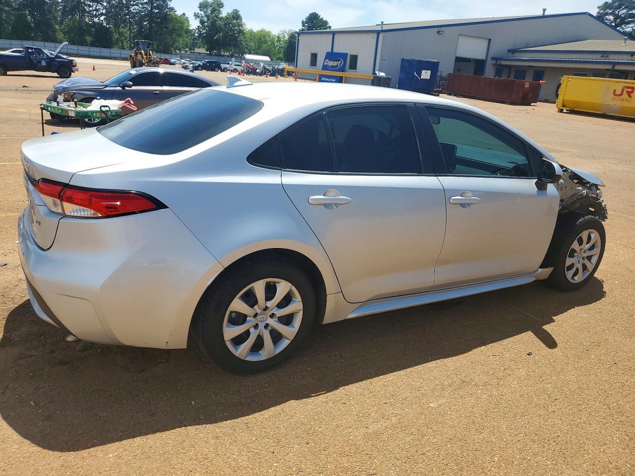 2021 Toyota Corolla Le - Image 3