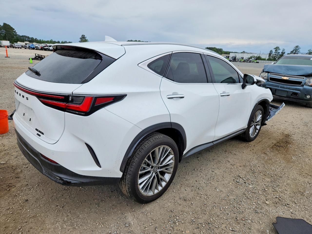 2026 Lexus Nx 350H Premium - Image 3