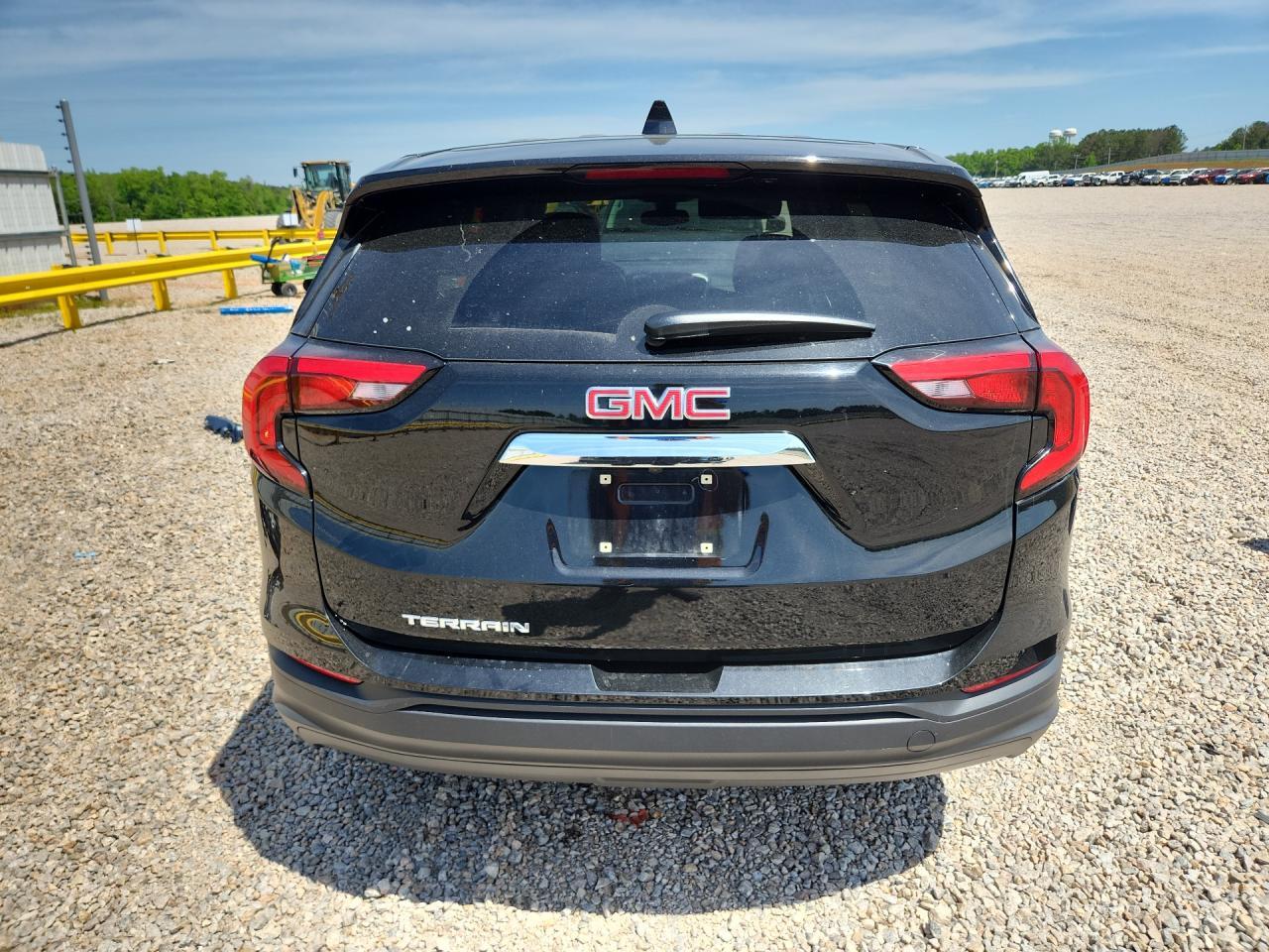 2020 GMC Terrain - Image 6