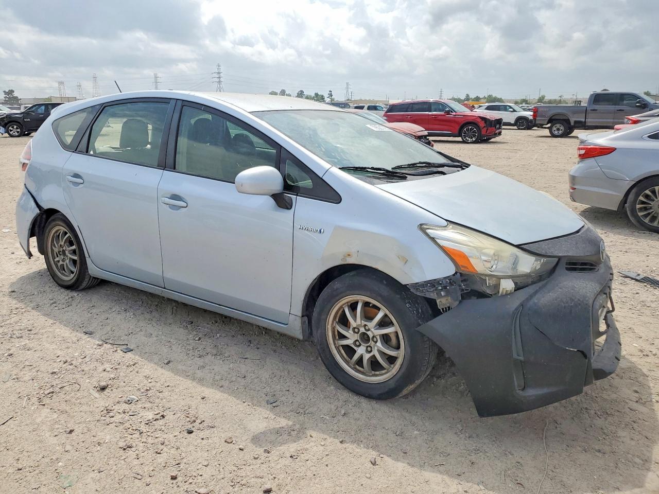 2016 Toyota Prius V Three - Фото 4