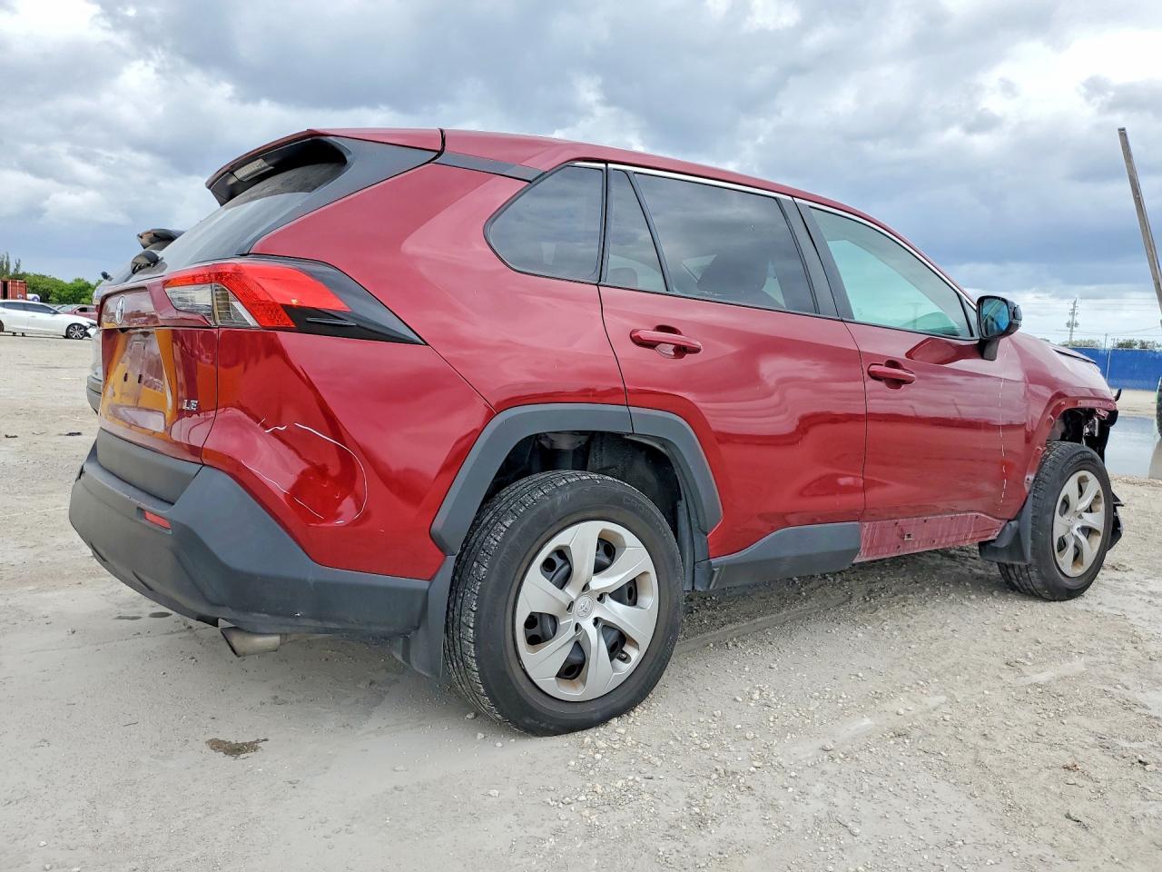 2022 Toyota Rav4 Le - Image 3