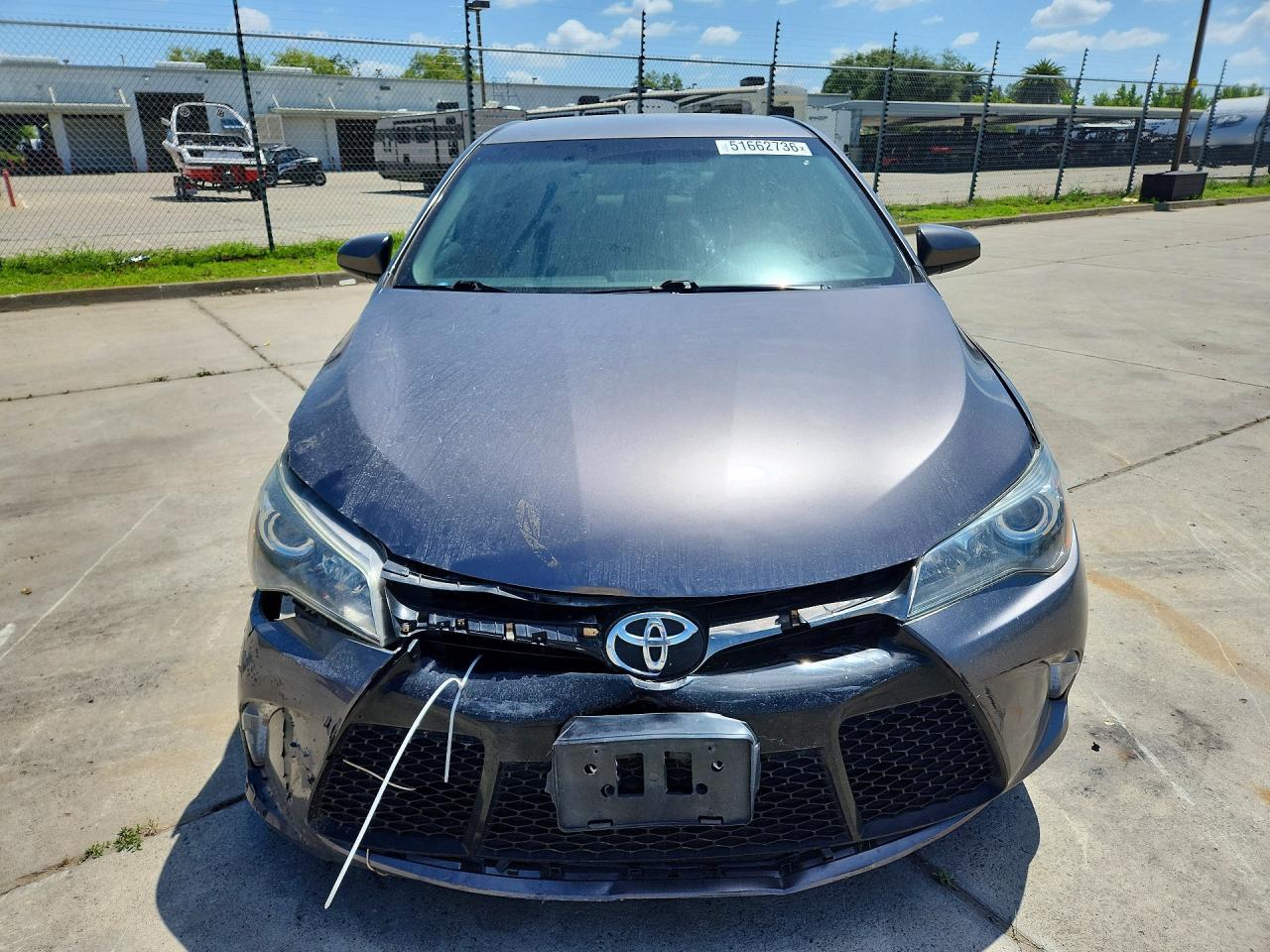 2016 Toyota Camry Se - Фото 5