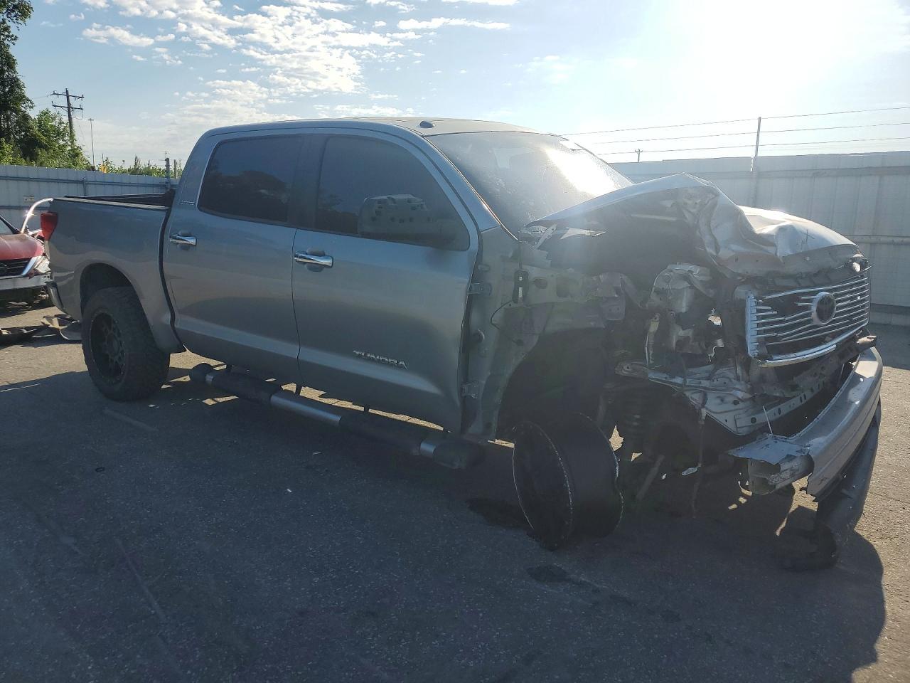 2011 Toyota Tundra Crewmax Limited - Image 4