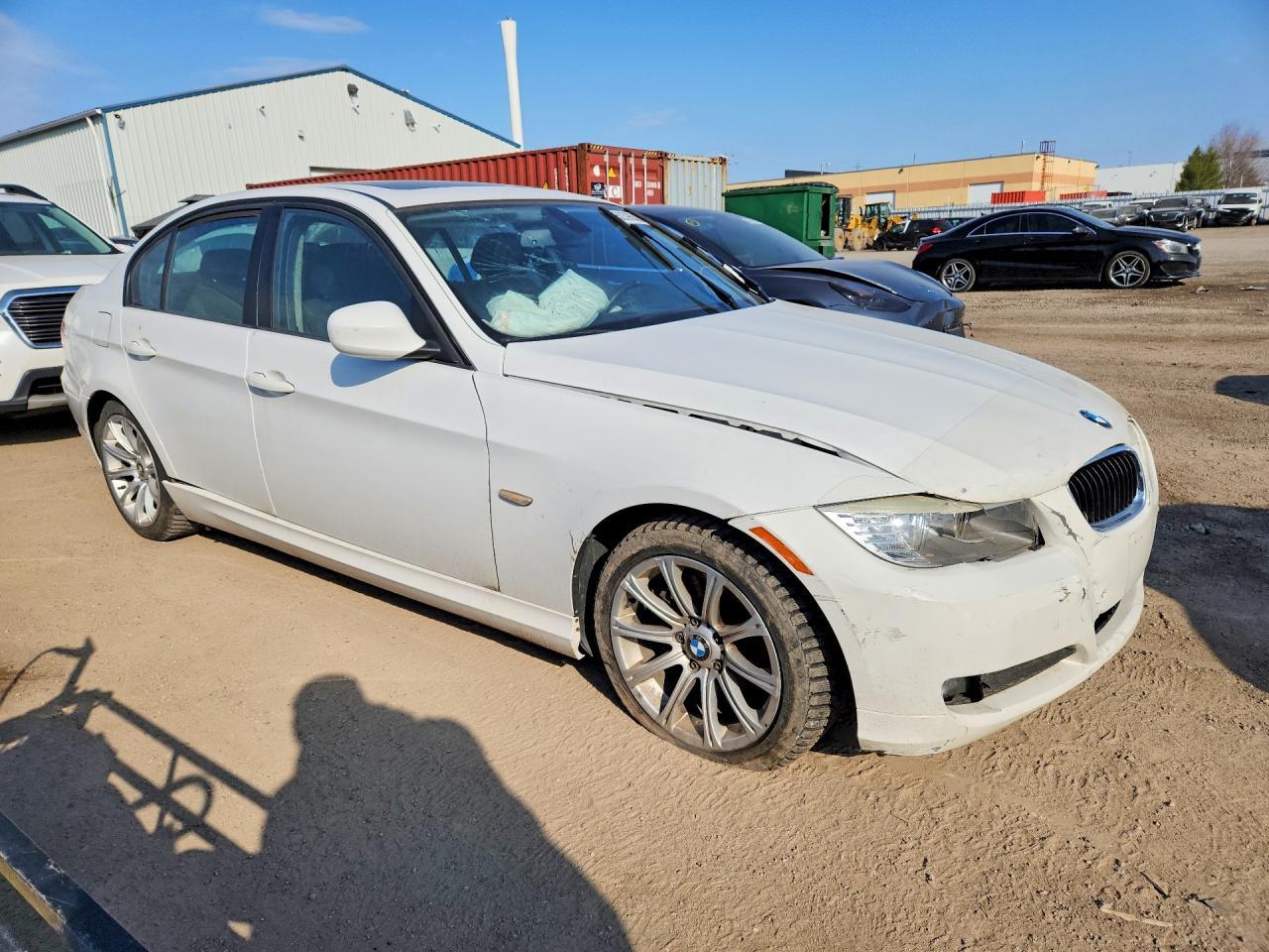 2010 BMW 323 I - Image 4