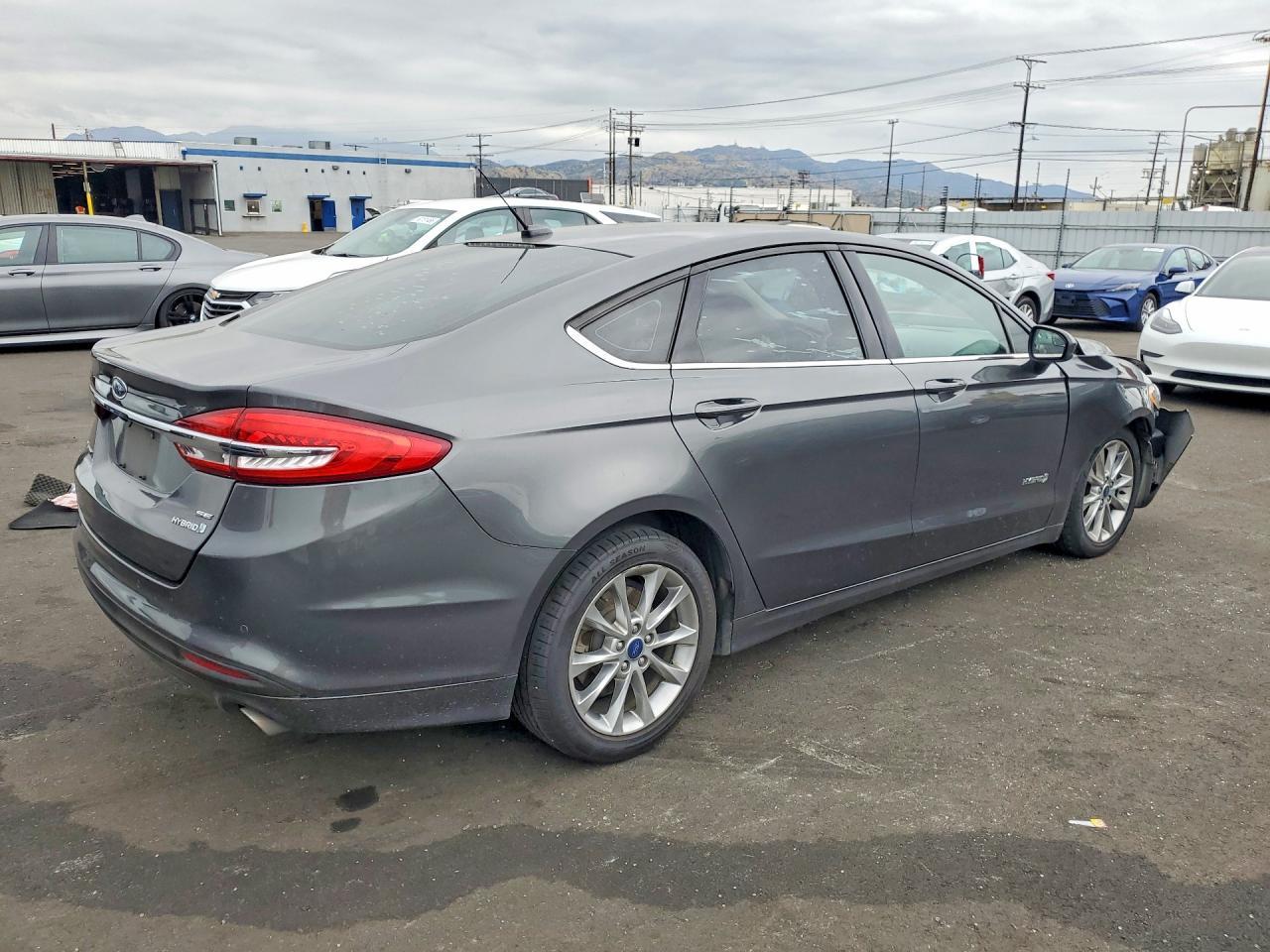2017 Ford Fusion Se Hybrid - Фото 3