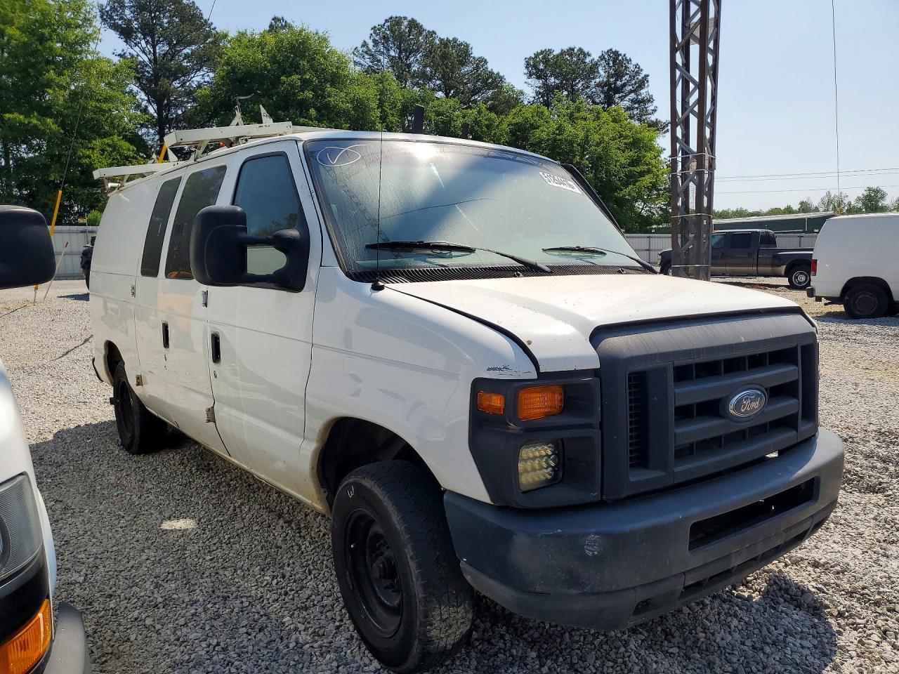 2008 Ford Econoline E150 Van - Image 4