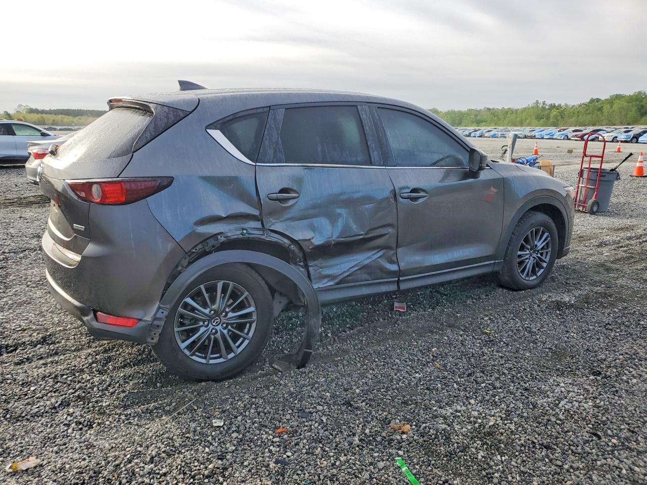 2019 Mazda Cx-5 Touring - Image 3