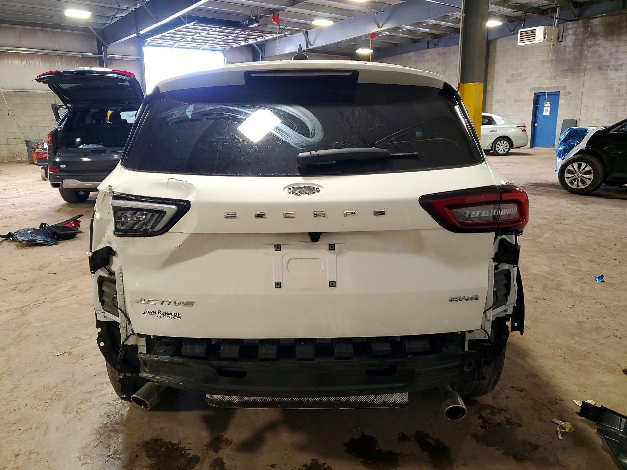 2023 Ford Escape Active - Image 6