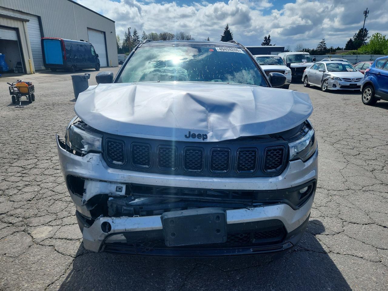 2023 Jeep Compass Latitude - Image 5