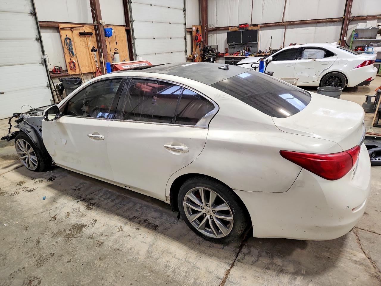 2016 Infiniti Q50 2.0T - Image 2