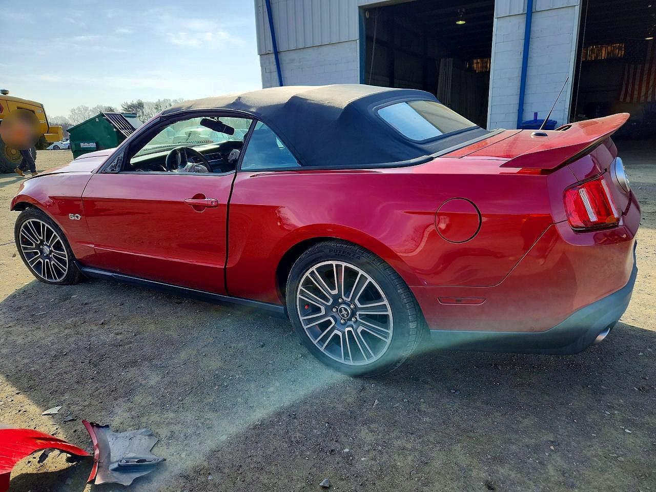2012 Ford Mustang Gt - Фото 2
