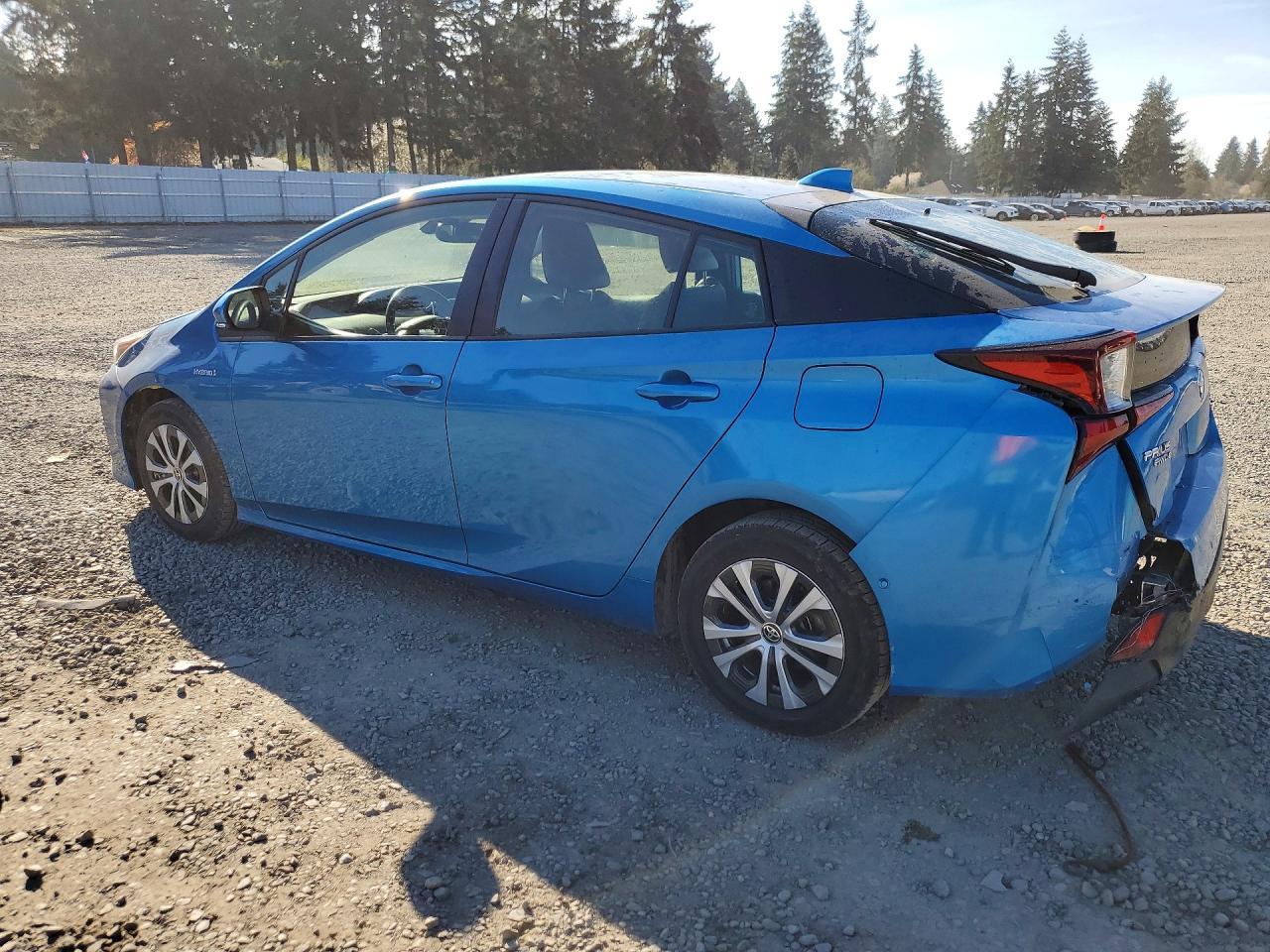 2021 Toyota Prius Xle Awd-E - Фото 2