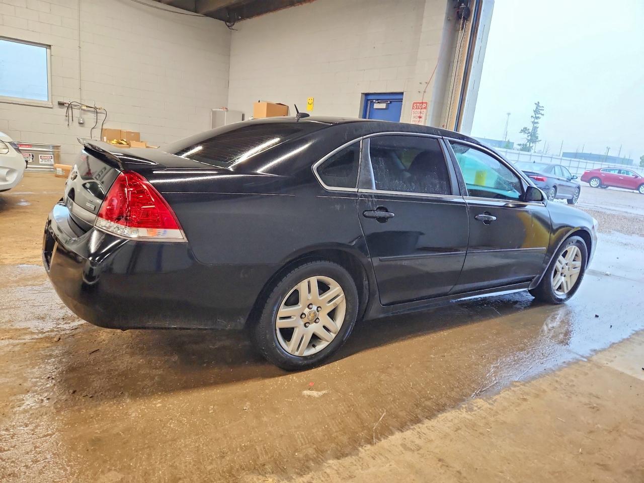 2011 Chevrolet Impala Lt - Image 3