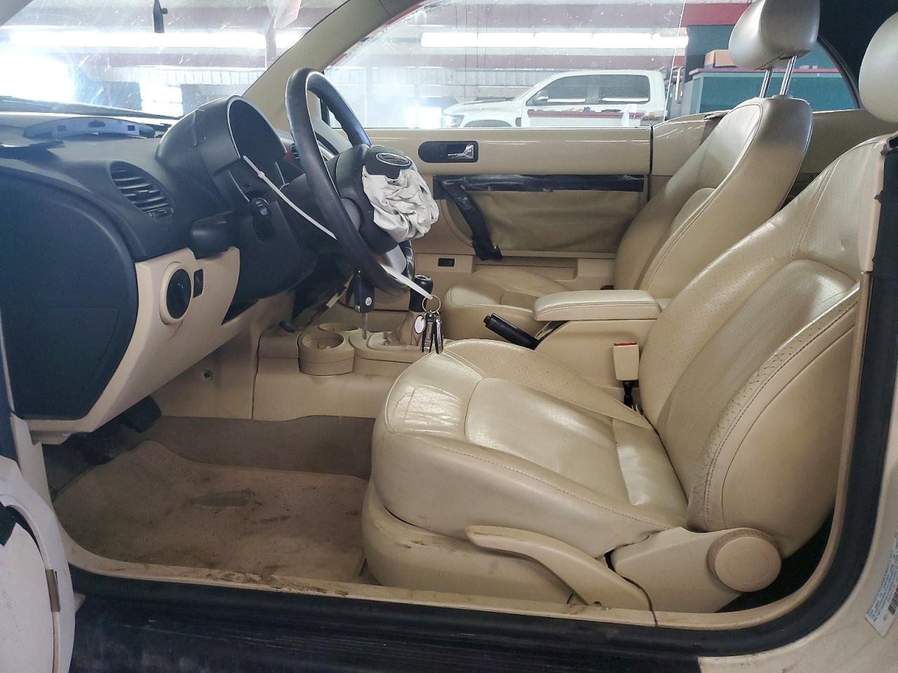 2004 Volkswagen New Beetle Gls - Image 7