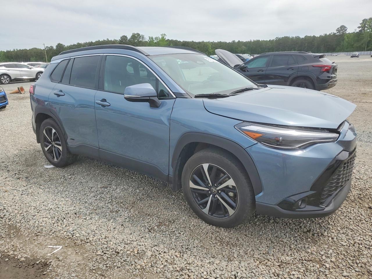 2024 Toyota Corolla Cross Hybrid Xse - Image 4