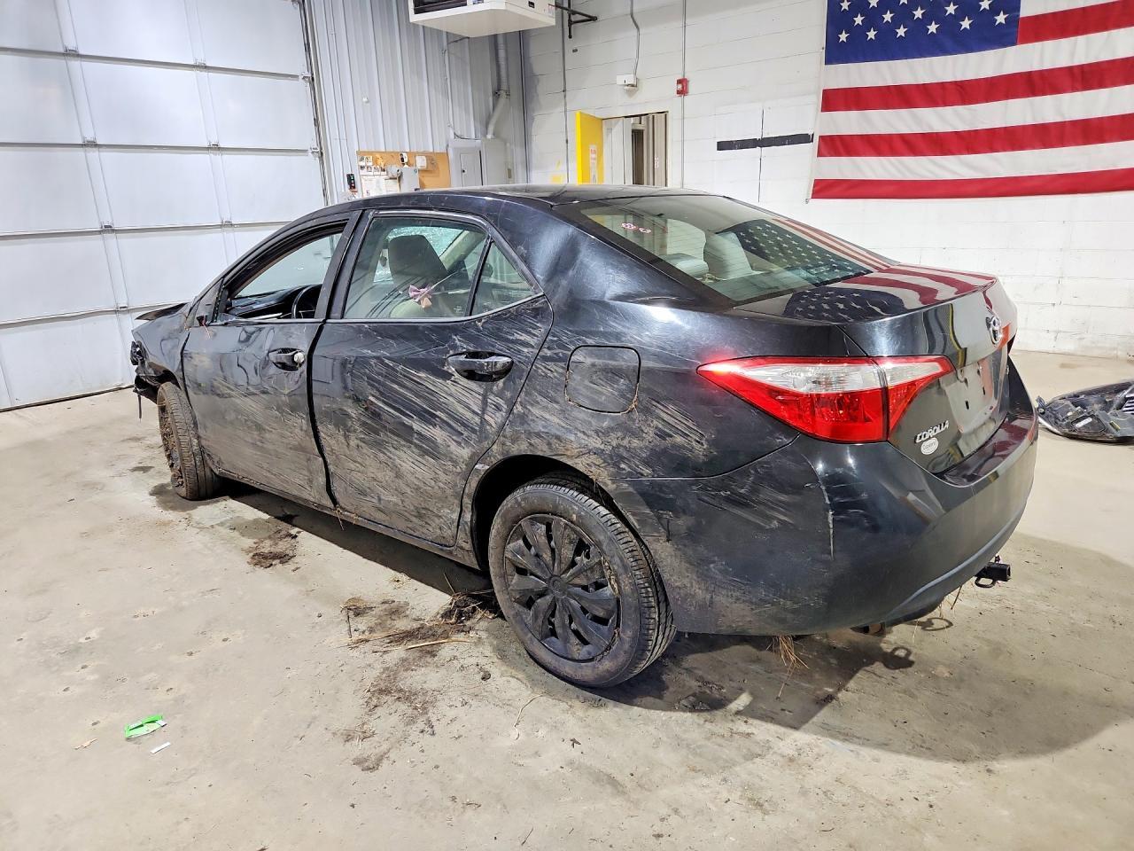 2015 Toyota Corolla Le - Фото 2