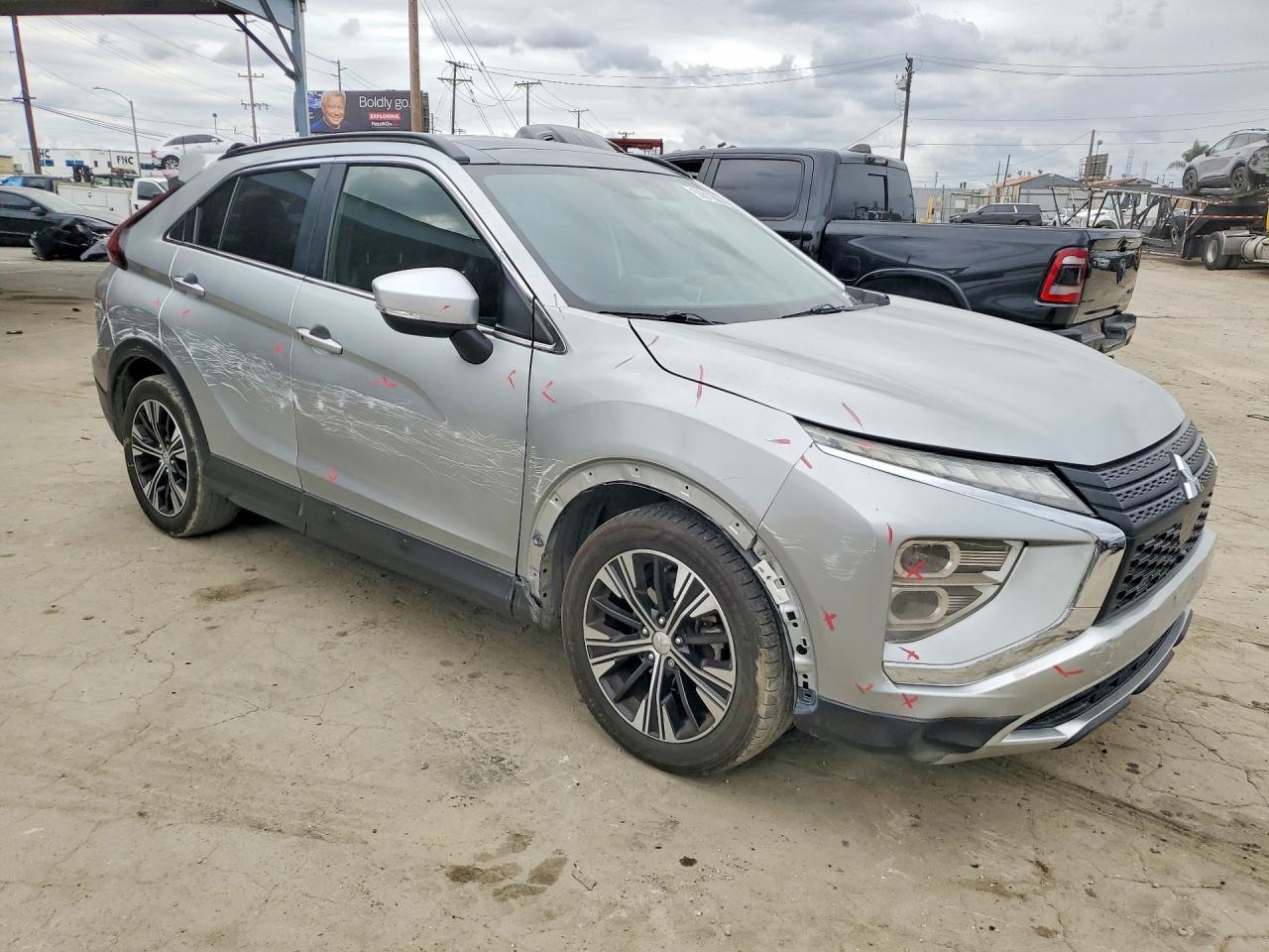 2022 Mitsubishi Eclipse Cross Se - Фото 4