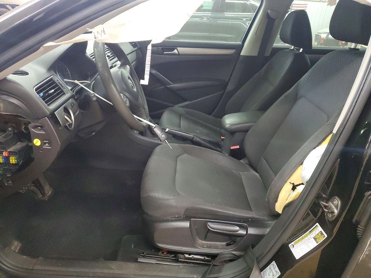 2012 Volkswagen Passat - Image 7