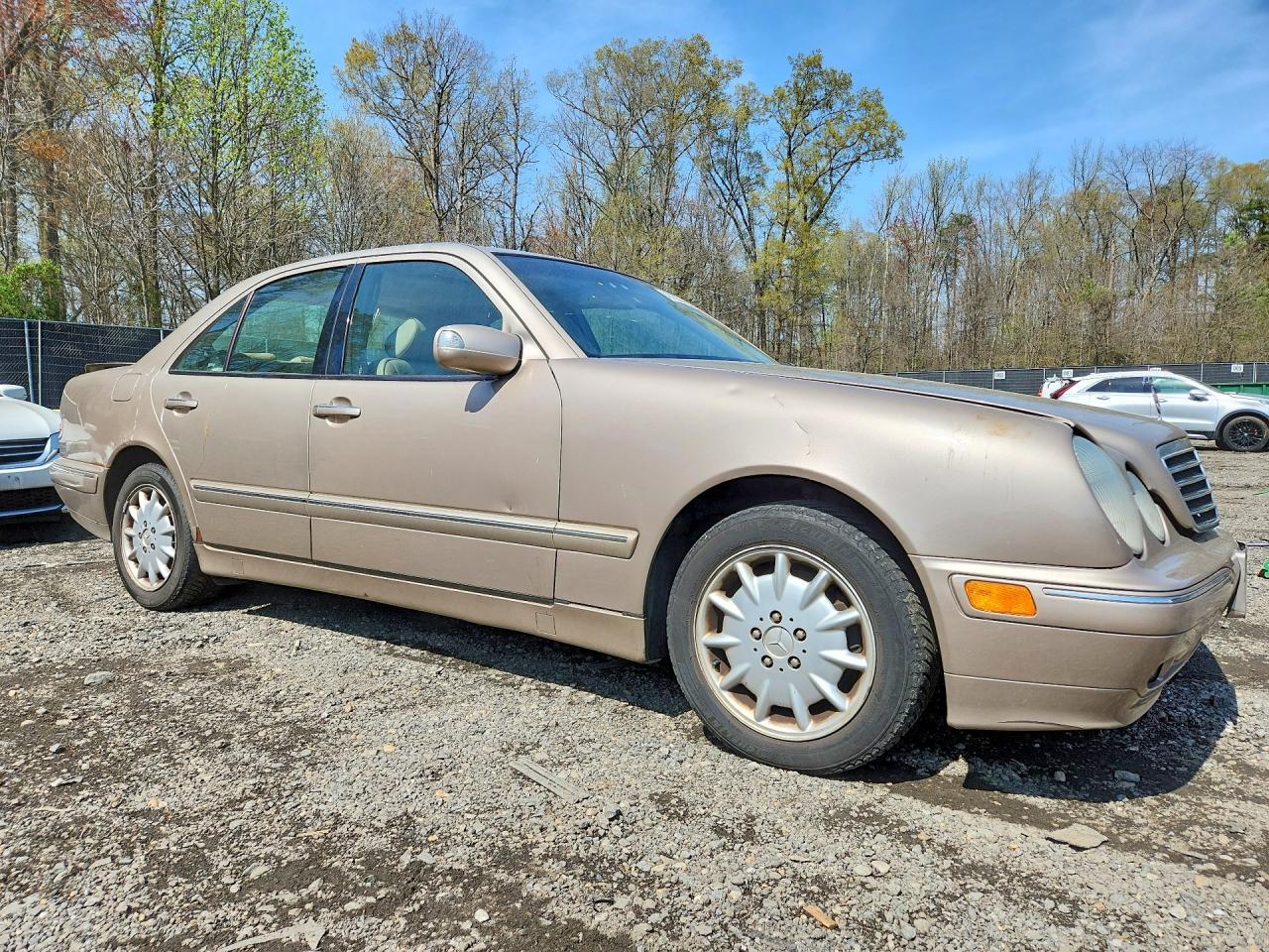 2000 Mercedes-Benz E 320 - Image 4