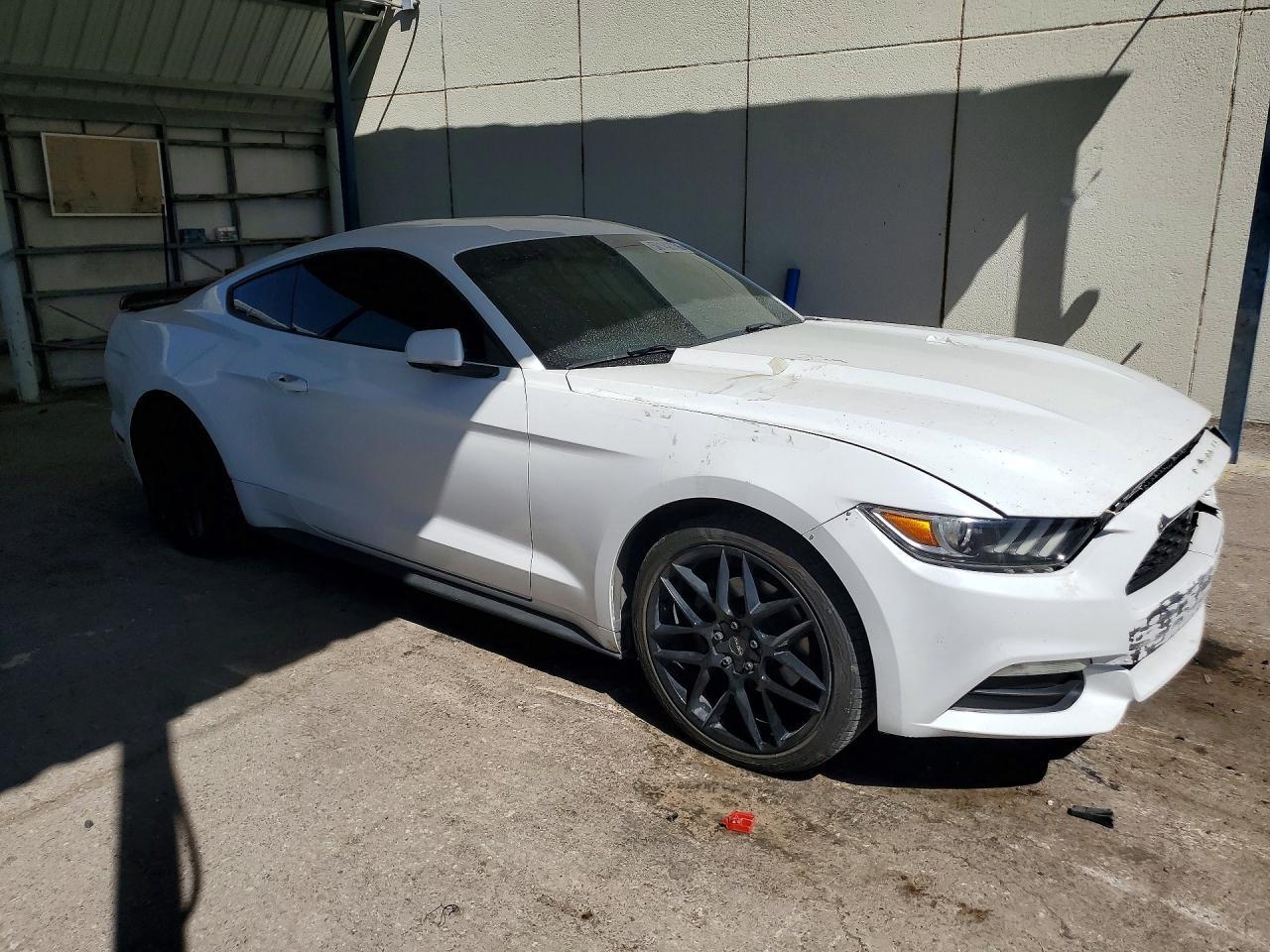 2015 Ford Mustang - Фото 4