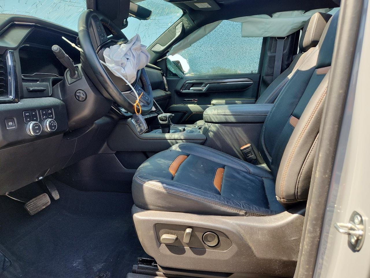 2024 GMC Sierra K1500 At4 - Фото 7