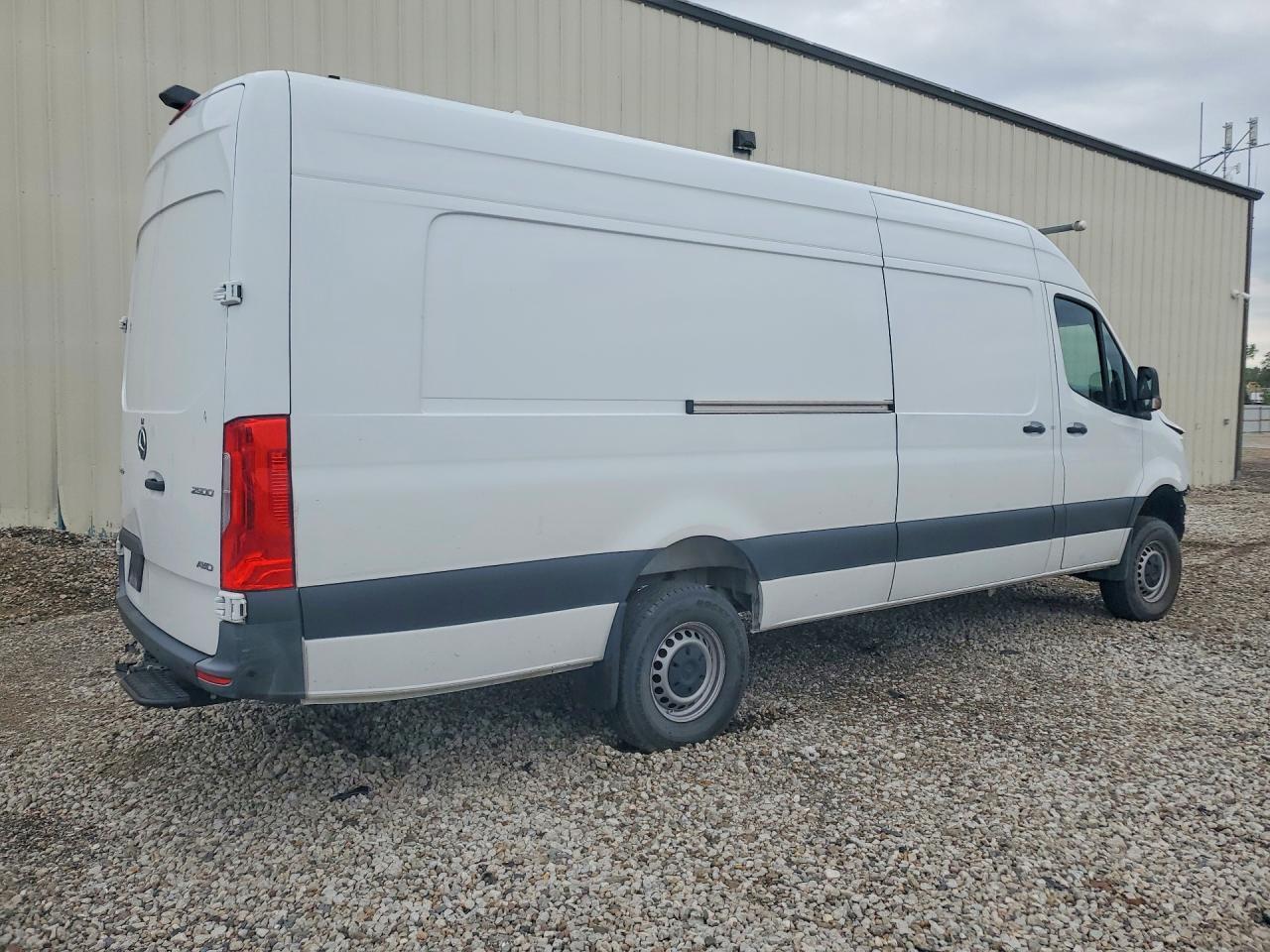 2023 Mercedes Benz Sprinter 2500 Delivery Van - Image 3