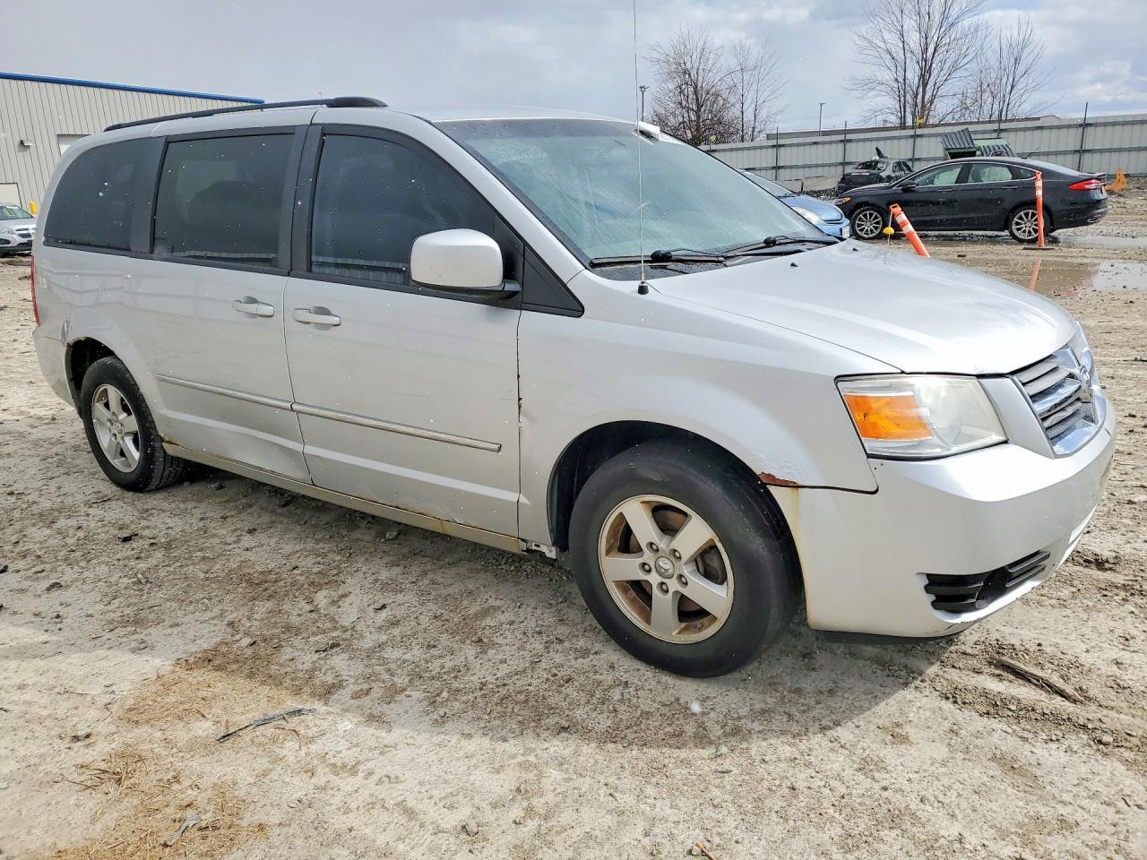 2010 Dodge Grand Caravan Sxt - Фото 4
