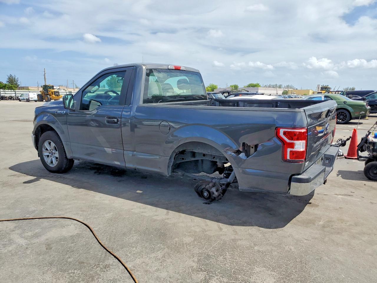 2019 Ford F-150 Xl R - Image 2