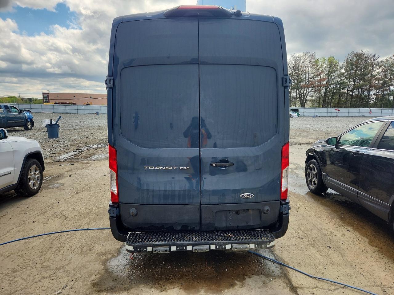 2021 Ford Transit T-250 - Фото 6