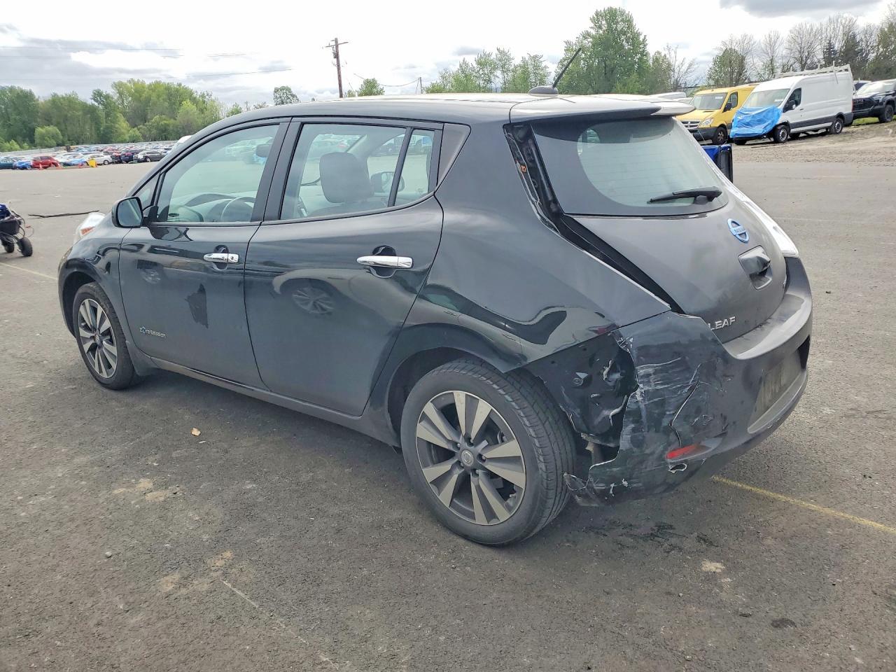 2015 Nissan Leaf S - Image 2