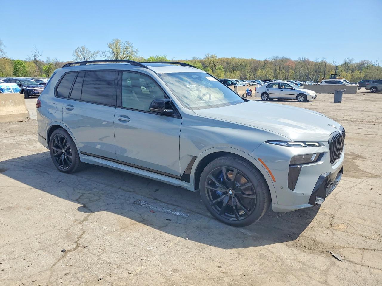 2026 BMW X7 M60I - Фото 4