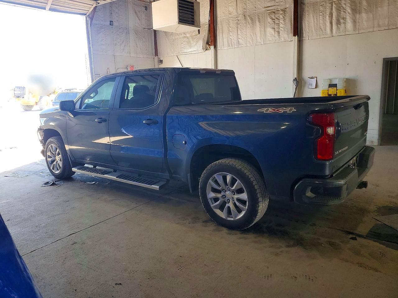 2019 Chevrolet Silverado K1500 Custom - Image 2
