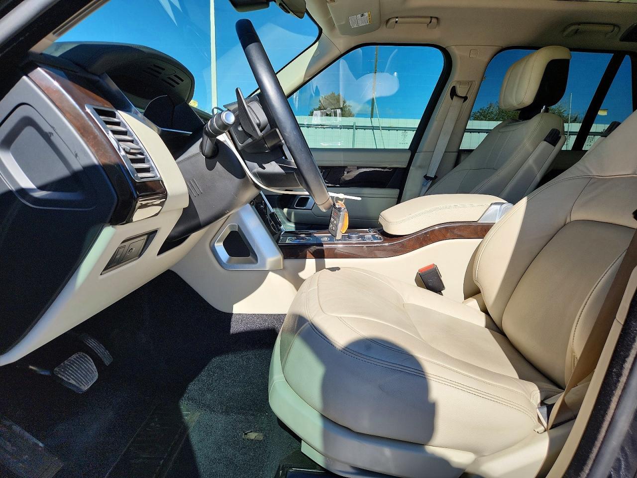 2021 Land Rover Range Rover - Image 7