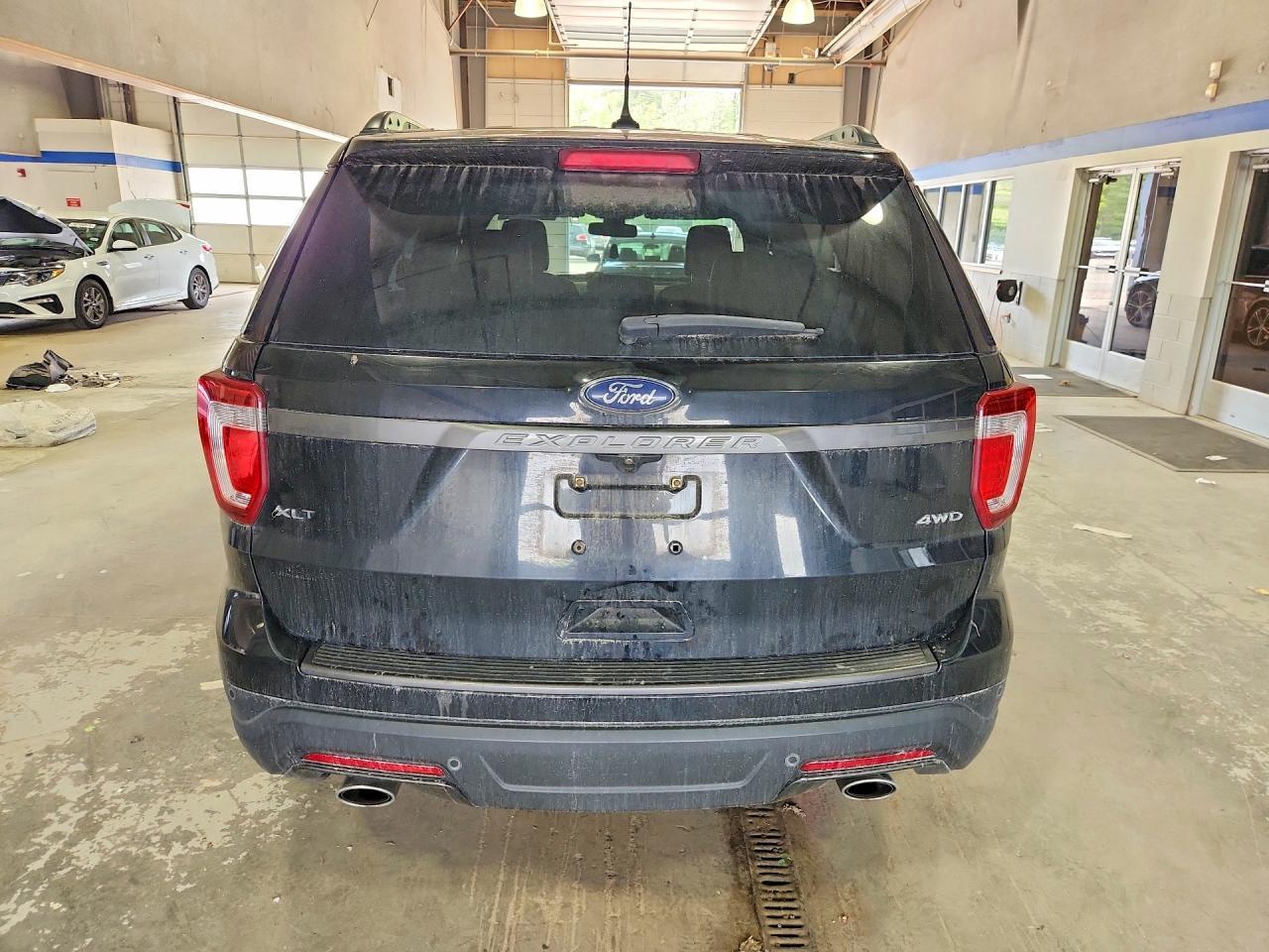 2018 Ford Explorer Xlt - Фото 6