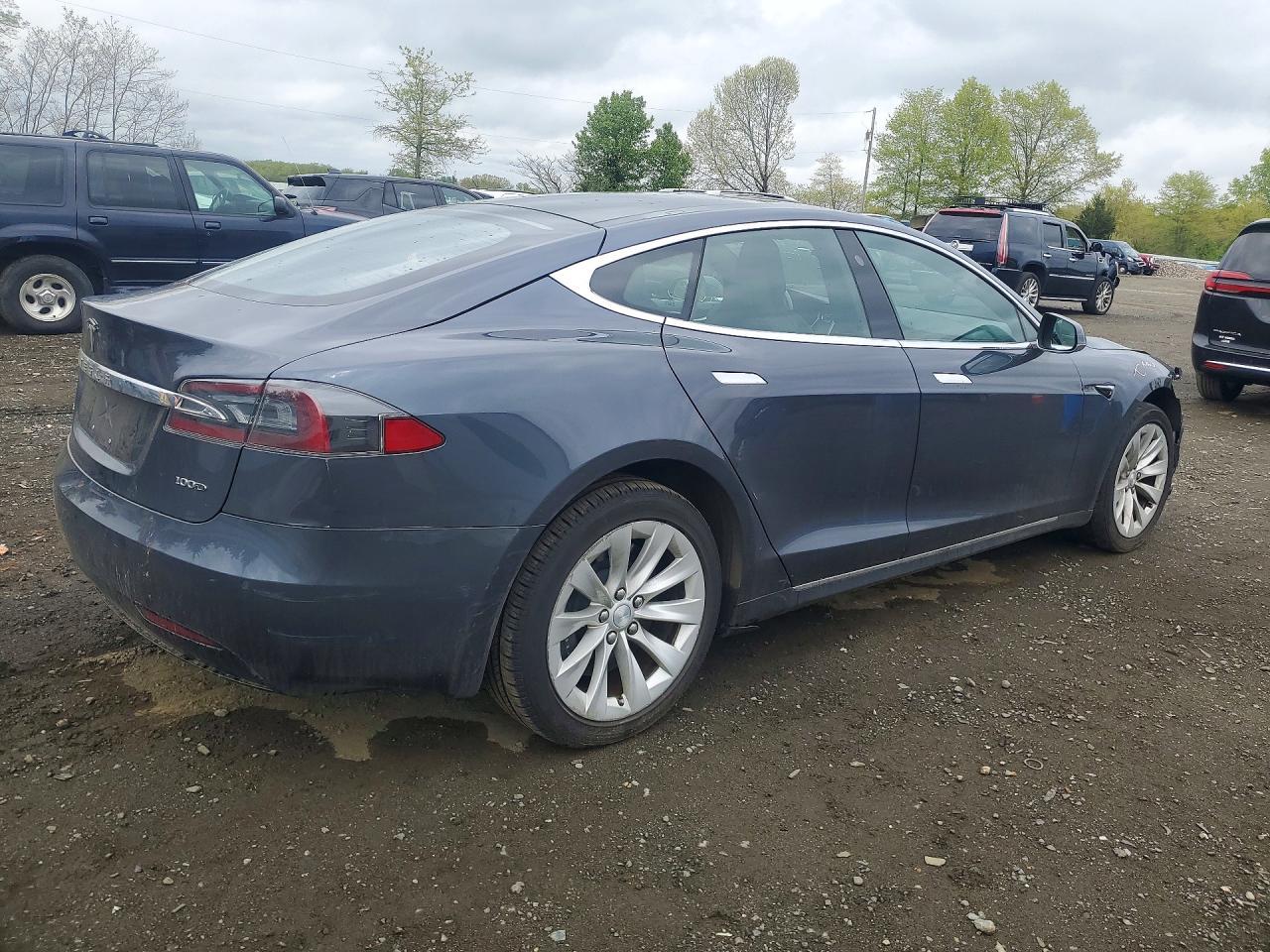 2017 Tesla Model S - Фото 3