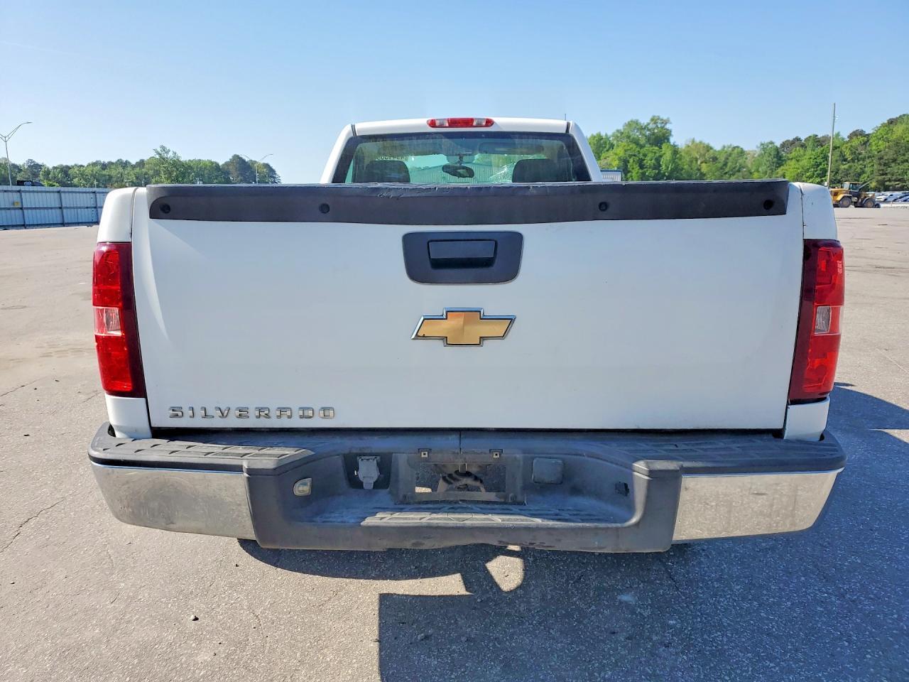 2007 Chevrolet Silverado C1500 - Image 6